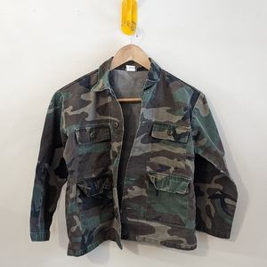 Vintage army bomber